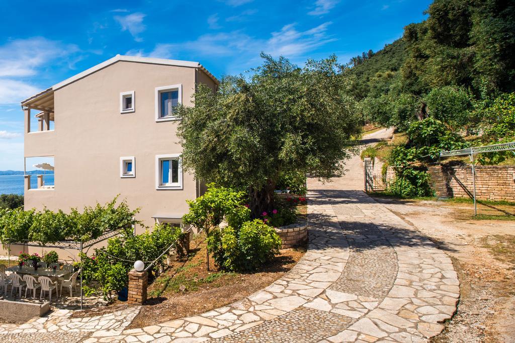 Krouzeri Beach Apartments Nisaki  Room photo